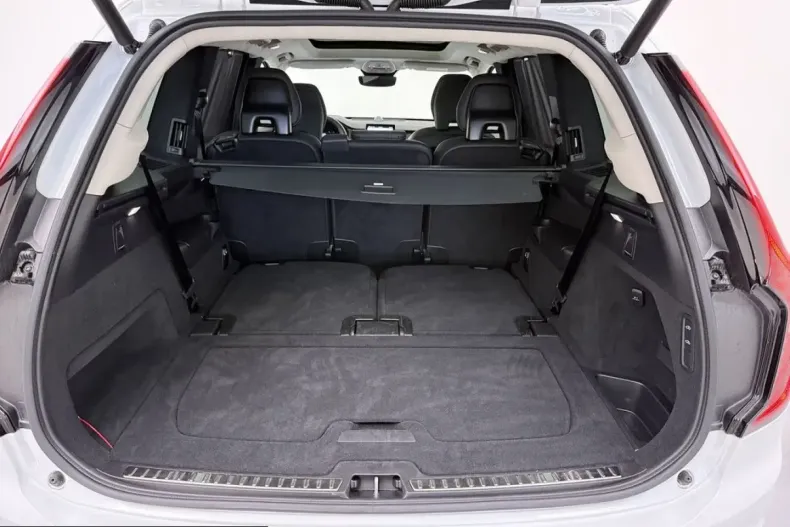 Volvo XC90 din 2025 cu 16.101 km - oferta VOL228558 - foto 18