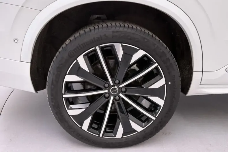 Volvo XC90 din 2025 cu 16.101 km - oferta VOL228558 - foto 26