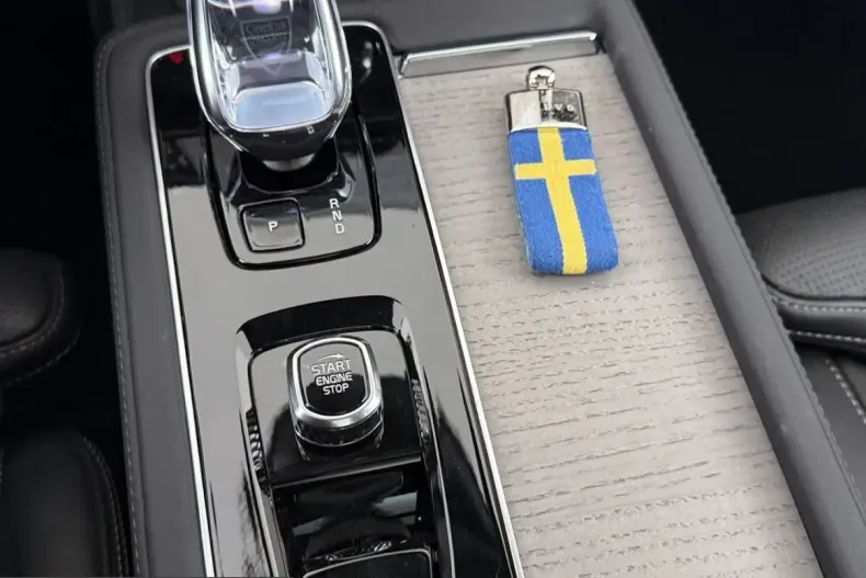 Volvo XC90 din 2025 cu 16.101 km - oferta VOL228558 - foto 42
