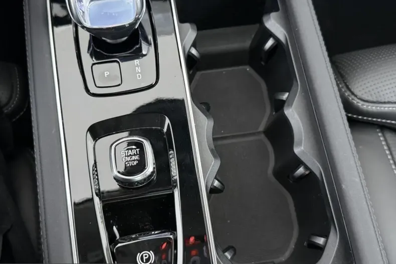 Volvo XC90 din 2025 cu 16.101 km - oferta VOL228558 - foto 43