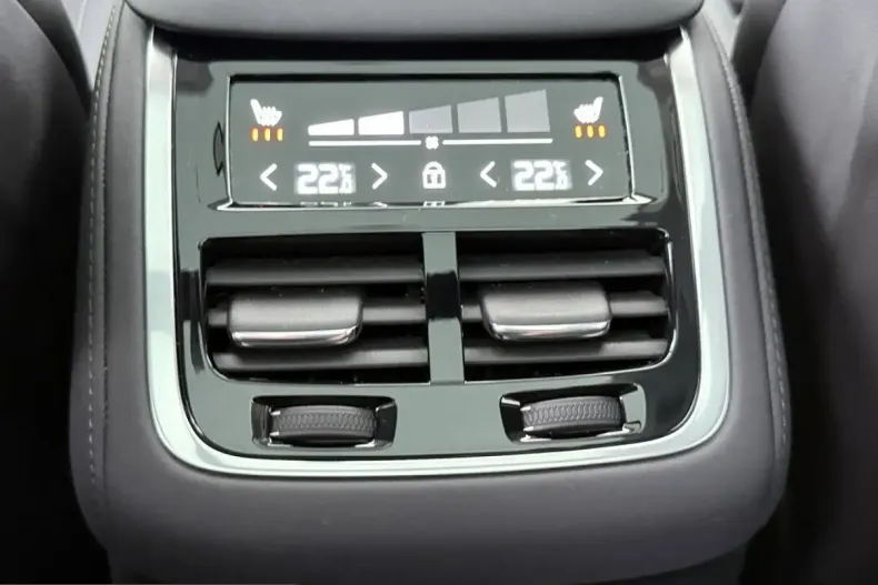 Volvo XC90 din 2025 cu 16.101 km - oferta VOL228558 - foto 46