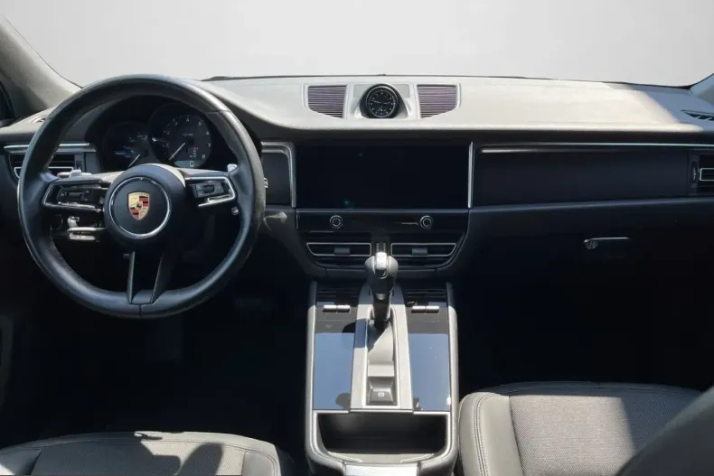 Porsche Macan din 2022 cu 43.707 km - oferta POR228560 - foto 9