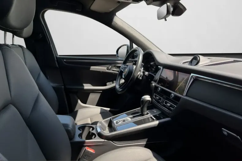 Porsche Macan din 2022 cu 43.707 km - oferta POR228560 - foto 16