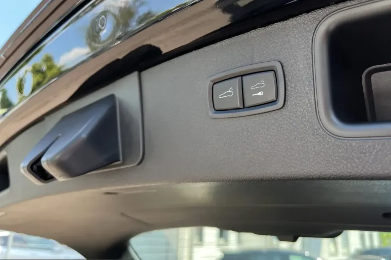 Porsche Macan din 2022 cu 43.707 km - oferta POR228560 - foto 18