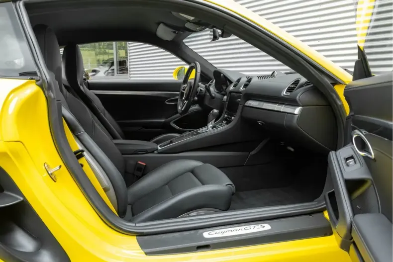 Porsche Boxster din 2023 cu 11.005 km - oferta POR228563 - foto 27