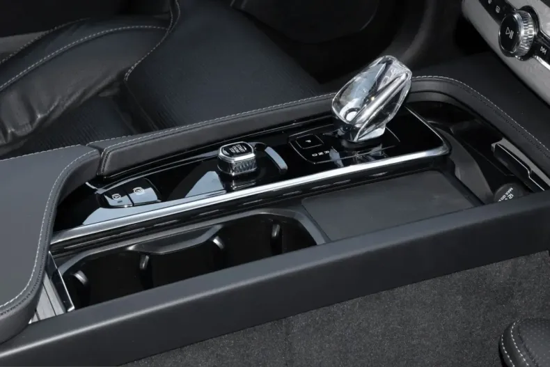 Volvo XC90 din 2024 cu 14.210 km - oferta VOL228570 - foto 7