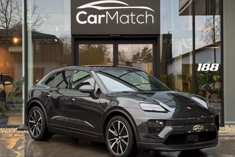 Porsche Macan din 2024 cu 17.600 km - oferta POR228572 - foto 3