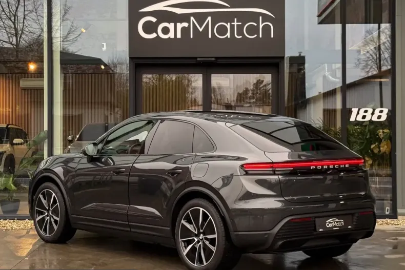 Porsche Macan din 2024 cu 17.600 km - oferta POR228572 - foto 7