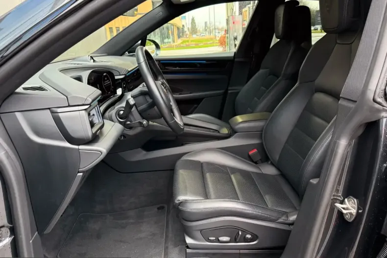 Porsche Macan din 2024 cu 17.600 km - oferta POR228572 - foto 10