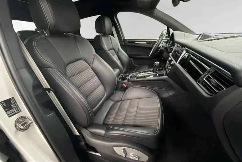 Porsche Macan din 2024 cu 18.400 km - oferta POR228574 - foto 8