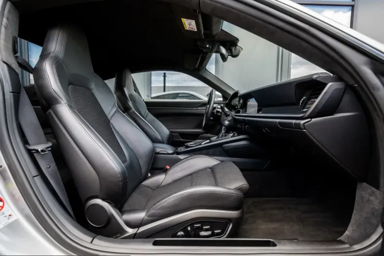 Porsche 992 din 2022 cu 14.564 km - oferta POR228577 - foto 45