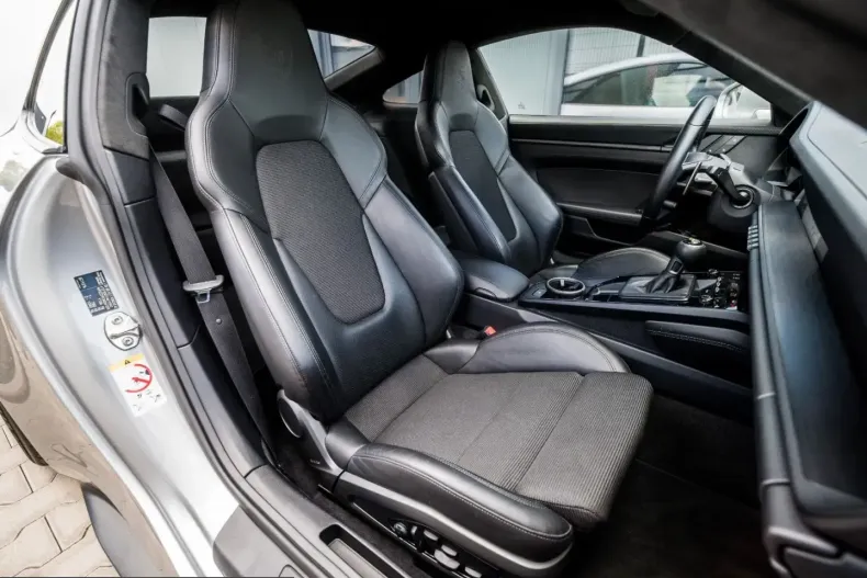 Porsche 992 din 2022 cu 14.564 km - oferta POR228577 - foto 47
