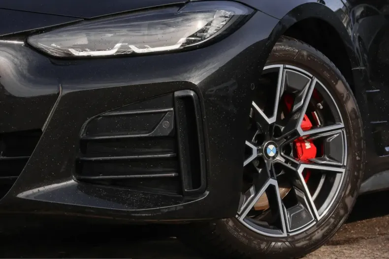 BMW M440 (Seria 4) din 2023 cu 43.741 km - oferta BMW228602 - foto 3