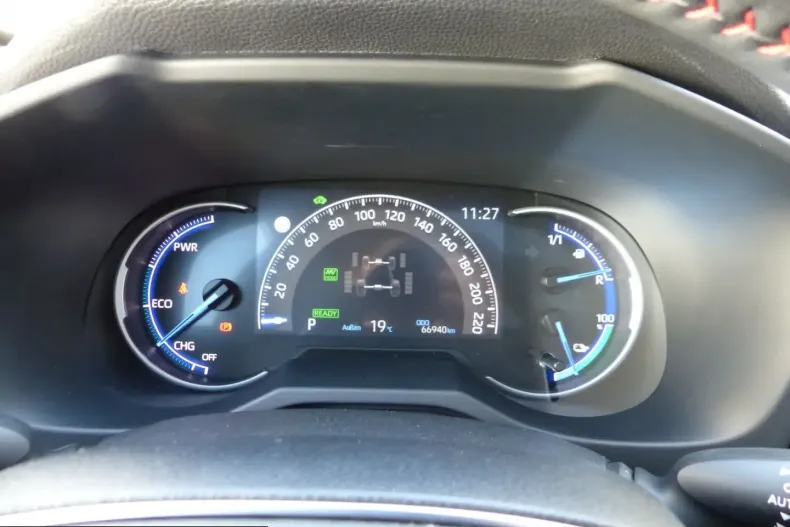 Toyota RAV4 din 2022 cu 66.930 km - oferta TOY228609 - foto 14