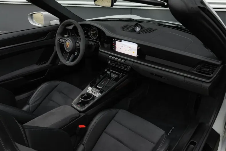 Porsche 992 din 2024 cu 16.785 km - oferta POR228611 - foto 3