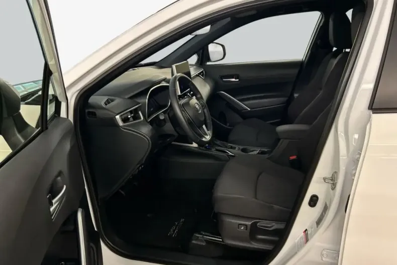 Toyota Corolla Cross din 2023 cu 51.201 km - oferta TOY228613 - foto 9