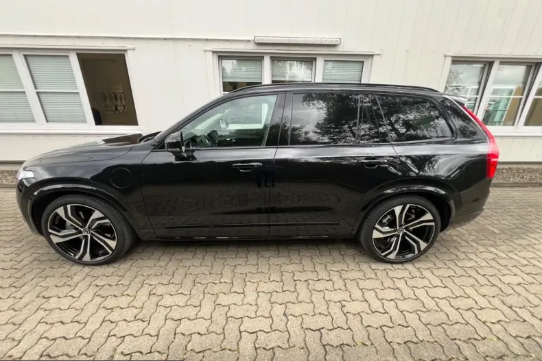 Volvo XC90 din 2024 cu 18.500 km - oferta VOL228630 - foto 4