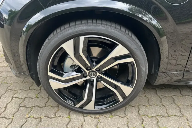Volvo XC90 din 2024 cu 18.500 km - oferta VOL228630 - foto 8