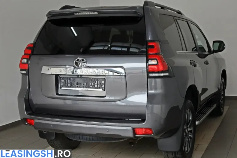 Toyota Land Cruiser din 2023 cu 72.215 km - oferta TOY228641 - foto 2