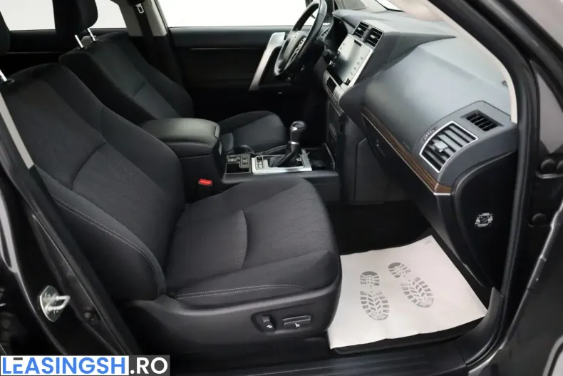 Toyota Land Cruiser din 2023 cu 72.215 km - oferta TOY228641 - foto 5