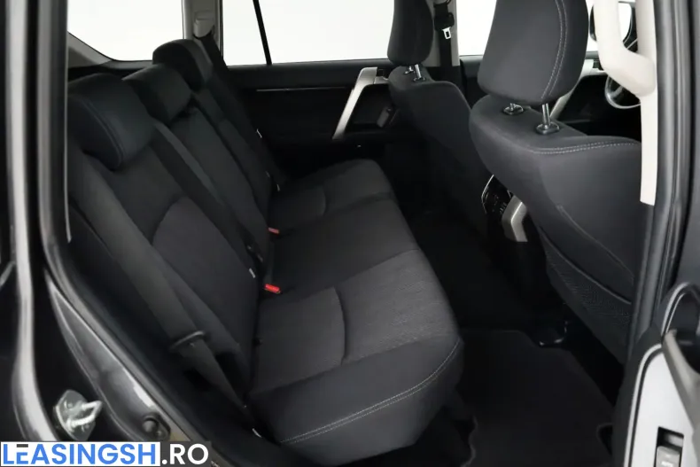 Toyota Land Cruiser din 2023 cu 72.215 km - oferta TOY228641 - foto 6