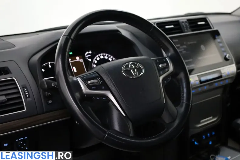 Toyota Land Cruiser din 2023 cu 72.215 km - oferta TOY228641 - foto 10