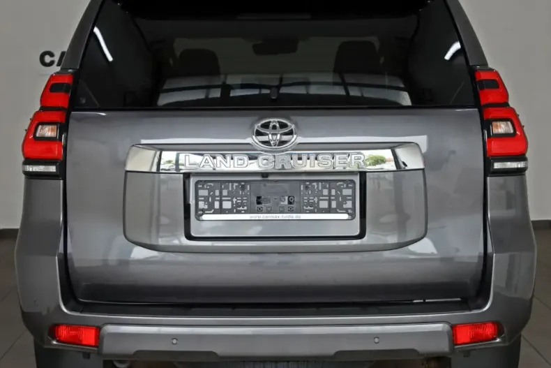 Toyota Land Cruiser din 2023 cu 72.215 km - oferta TOY228641 - foto 26