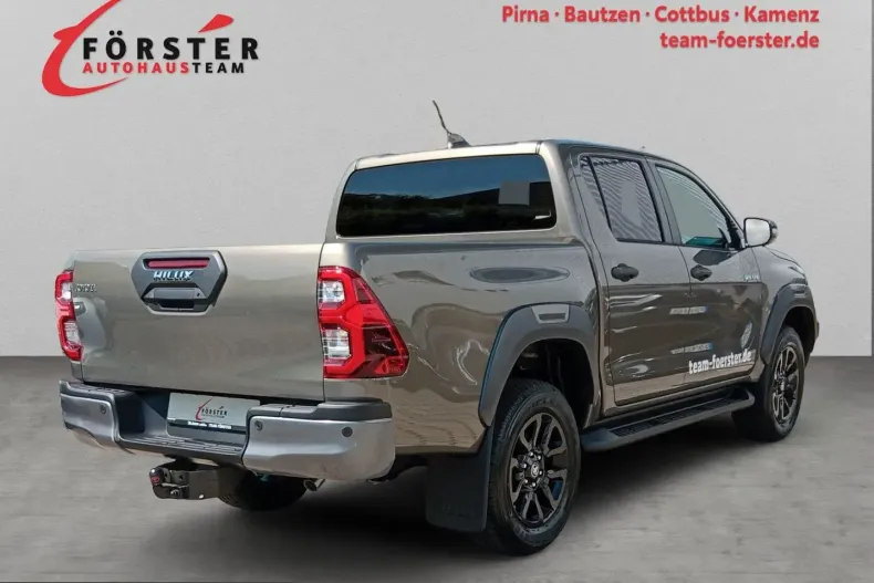 Toyota Hilux din 2025 cu 13.000 km - oferta TOY228647 - foto 3