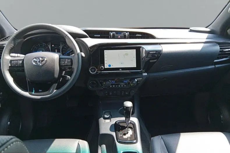 Toyota Hilux din 2025 cu 13.000 km - oferta TOY228647 - foto 7