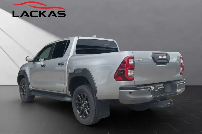 Toyota Hilux din 2025 cu 17.500 km - oferta TOY228654 - foto 3