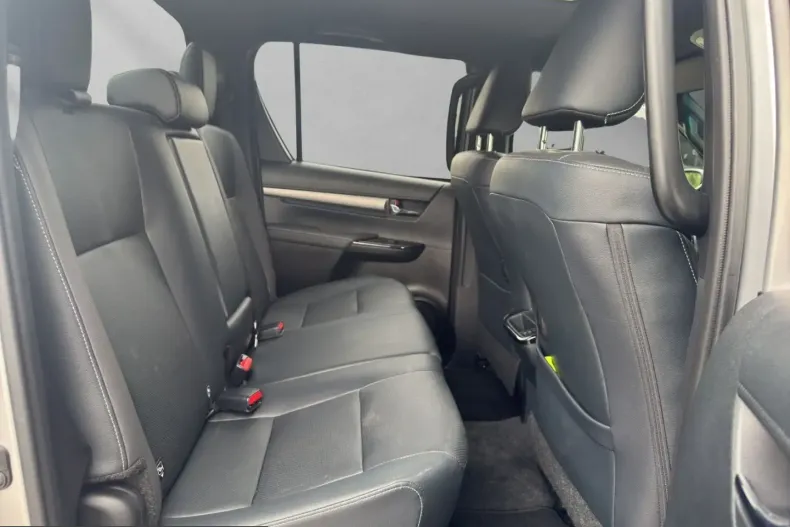 Toyota Hilux din 2025 cu 17.500 km - oferta TOY228654 - foto 17