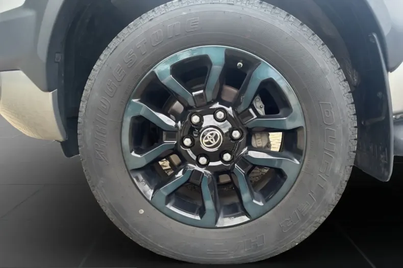 Toyota Hilux din 2025 cu 17.500 km - oferta TOY228654 - foto 21
