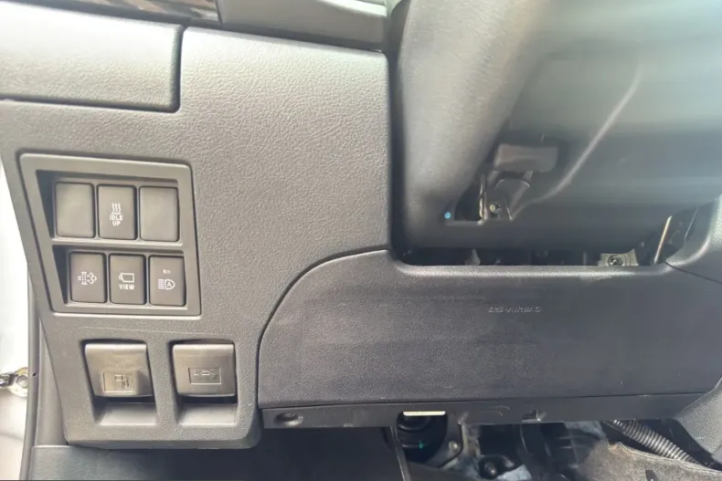Toyota Hilux din 2025 cu 17.500 km - oferta TOY228654 - foto 22