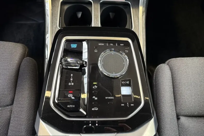 BMW i7 (Seria 7) din 2024 cu 36.050 km - oferta BMW228656 - foto 13