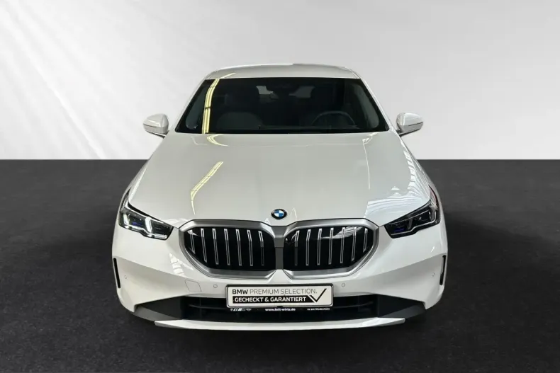 BMW 540 (Seria 5) din 2025 cu 22.297 km - oferta BMW228662 - foto 2
