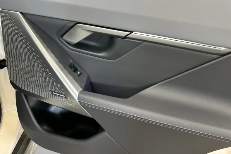 BMW 540 (Seria 5) din 2025 cu 22.297 km - oferta BMW228662 - foto 22