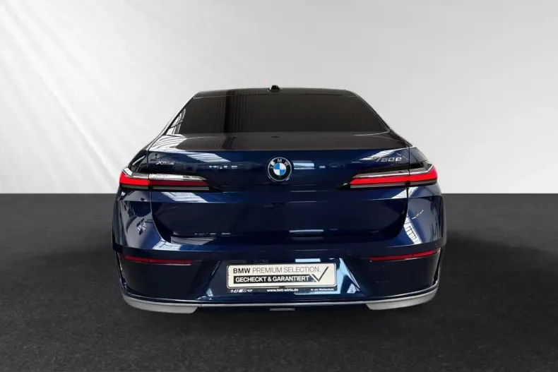 BMW 750 (Seria 7) din 2025 cu 13.828 km - oferta BMW228667 - foto 8
