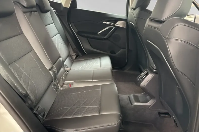 BMW X1 (Seria X) din 2025 cu 14.300 km - oferta BMW228668 - foto 13