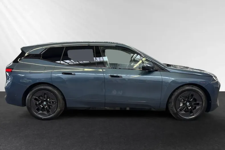 BMW iX din 2025 cu 19.995 km - oferta BMW228673 - foto 2