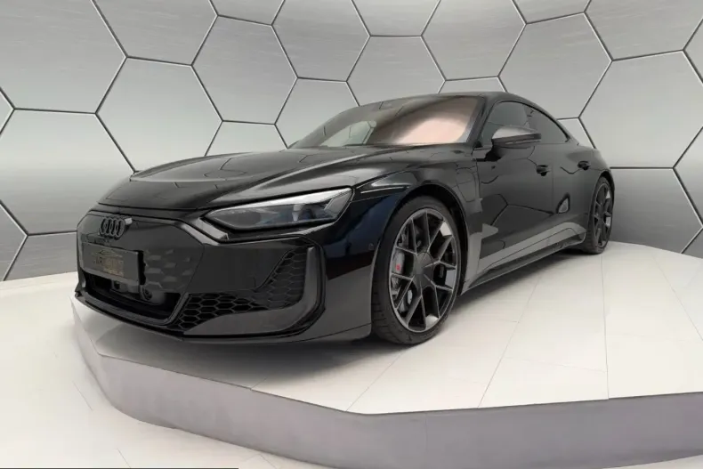 Audi RS e-tron GT din 2024 cu 7.000 km - oferta AUD228675 - foto 1