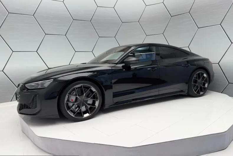 Audi RS e-tron GT din 2024 cu 7.000 km - oferta AUD228675 - foto 3