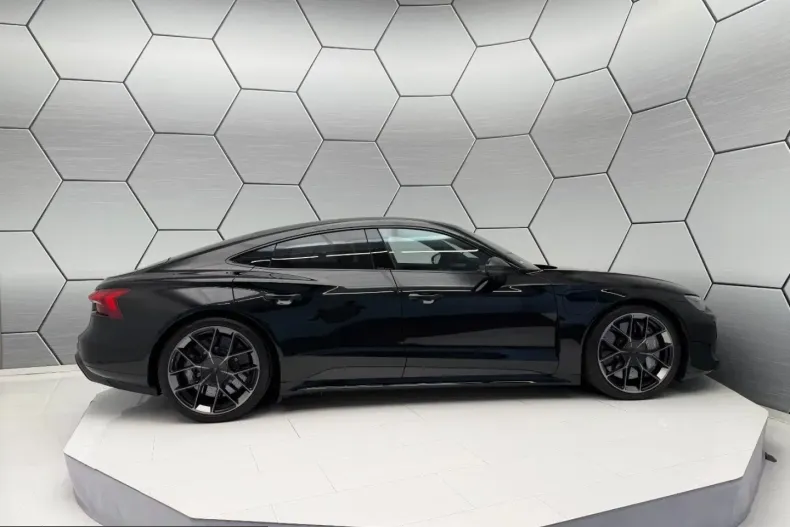 Audi RS e-tron GT din 2024 cu 7.000 km - oferta AUD228675 - foto 13