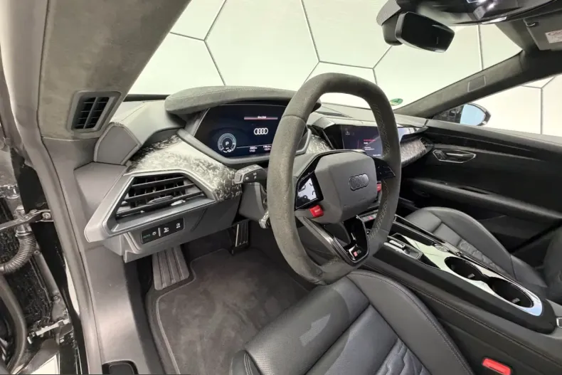 Audi RS e-tron GT din 2024 cu 7.000 km - oferta AUD228675 - foto 32
