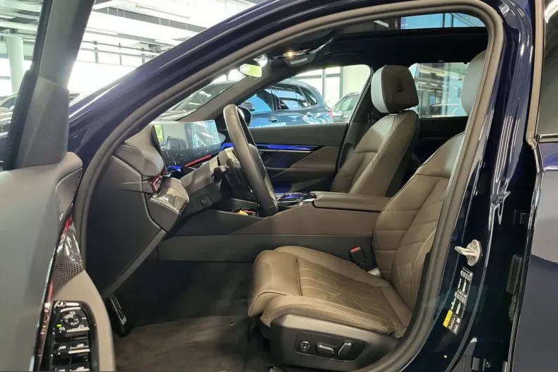 BMW 550 (Seria 5) din 2025 cu 31.773 km - oferta BMW228678 - foto 4