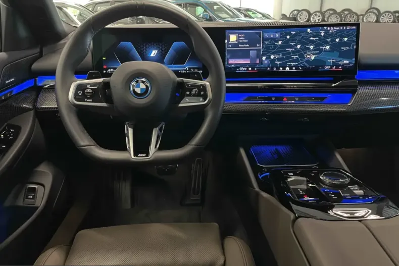 BMW 550 (Seria 5) din 2025 cu 31.773 km - oferta BMW228678 - foto 9