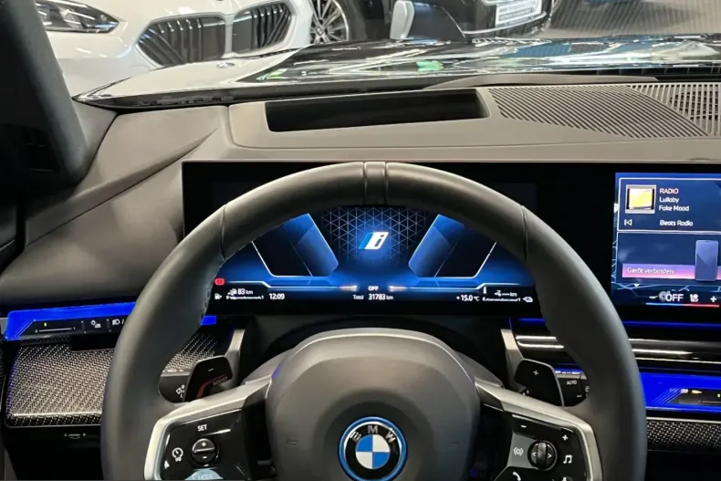 BMW 550 (Seria 5) din 2025 cu 31.773 km - oferta BMW228678 - foto 10