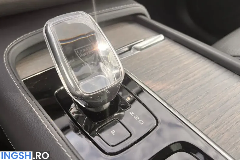 Volvo XC90 din 2023 cu 22.180 km - oferta VOL228683 - foto 13