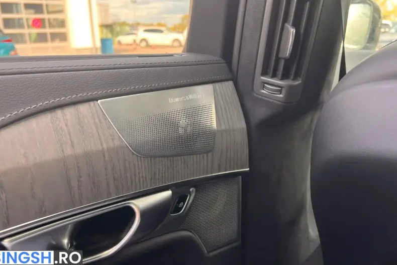 Volvo XC90 din 2023 cu 22.180 km - oferta VOL228683 - foto 26