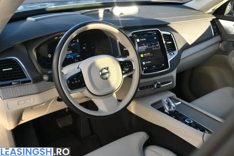 Volvo XC90 din 2024 cu 28.780 km - oferta VOL228684 - foto 1