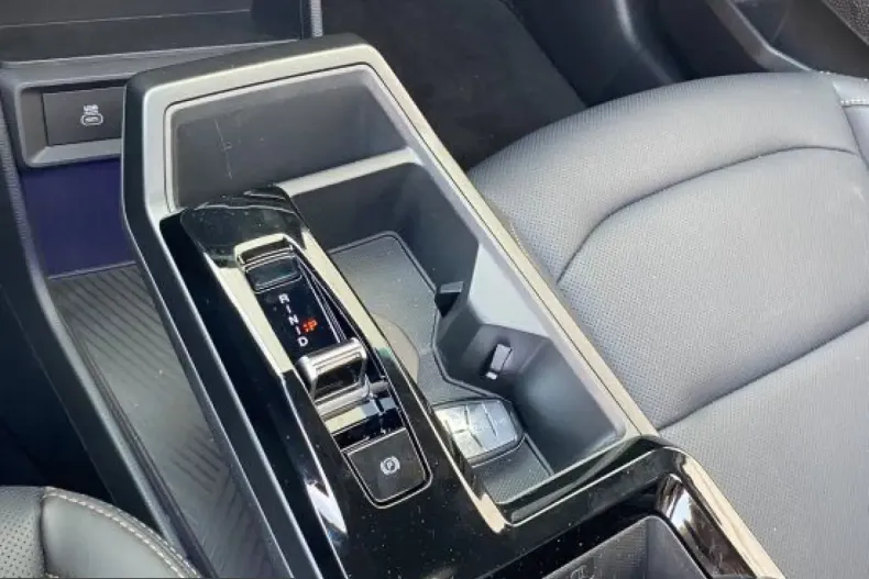 KGM Torres din 2025 cu 1.877 km - oferta KGM228692 - foto 17